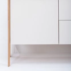 Studio Copenhagen Enfilade Maayka I - Partiellement en chêne massif - Blanc / Chêne clair -Meubles de salon Soldes 1000277378 211012 153647000066 DETAILS P000000001000277378