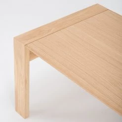 Studio Copenhagen Table basse Maayka - Partiellement en chêne massif - Chêne clair - Largeur : 110 cm 30 Studio Copenhagen Table basse Maayka - Partiellement en chêne massif - Chêne clair - Largeur : 110 cm -Meubles de salon Soldes 1000277380 211012 153649000189 DETAILS P000000001000277380