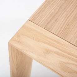 Studio Copenhagen Table basse Maayka - Partiellement en chêne massif - Chêne clair - Largeur : 55 cm -Meubles de salon Soldes 1000277391 211012 153652000183 DETAILS P000000001000277391