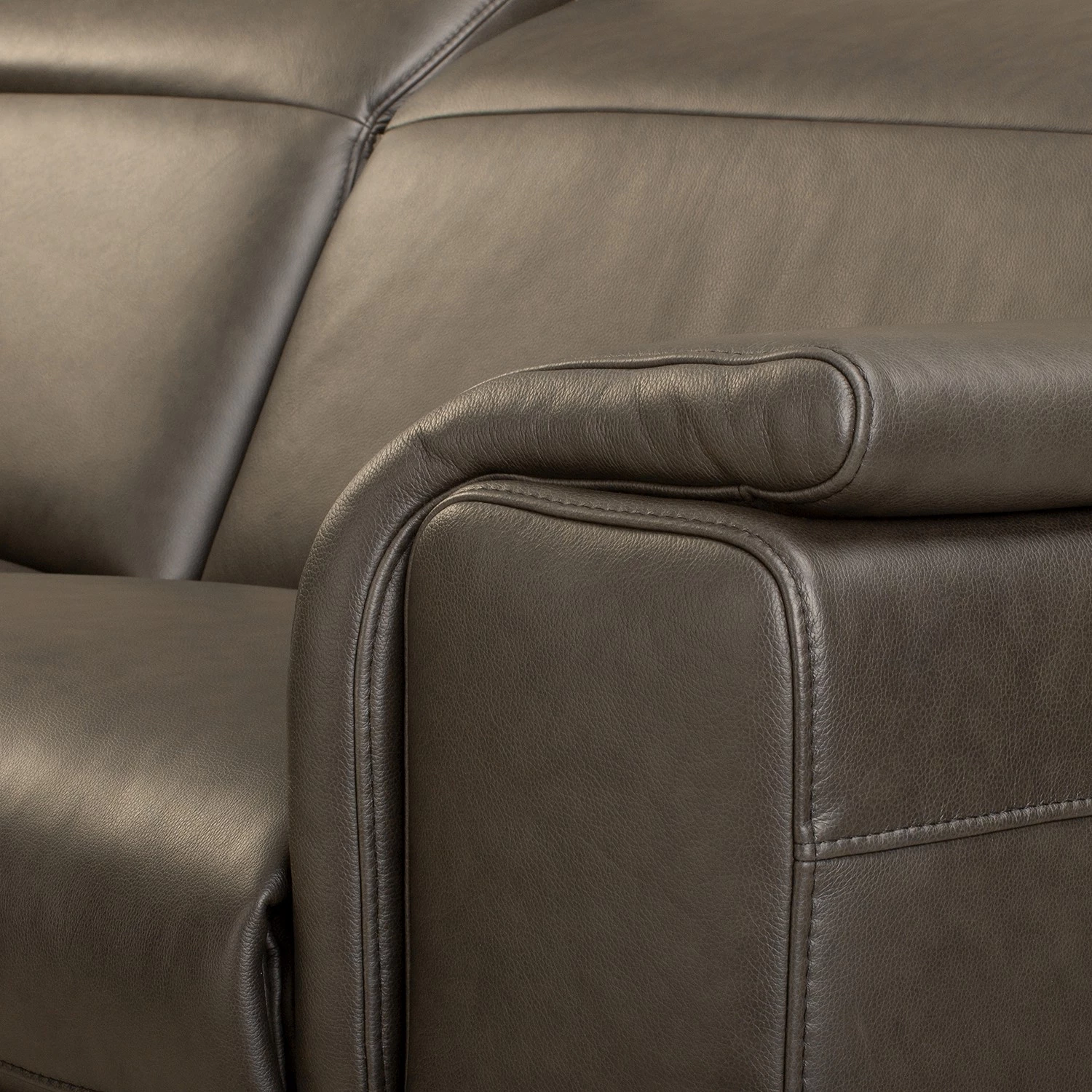 Ars manufacti Canapé d’angle Lagor - Cuir véritable - Cuir Padme: Marron gris - Méridienne courte à gauche (vue de face) - Sans fonction 8 Ars manufacti Canapé d’angle Lagor - Cuir véritable - Cuir Padme: Marron gris - Méridienne courte à gauche (vue de face) - Sans fonction – Image 6