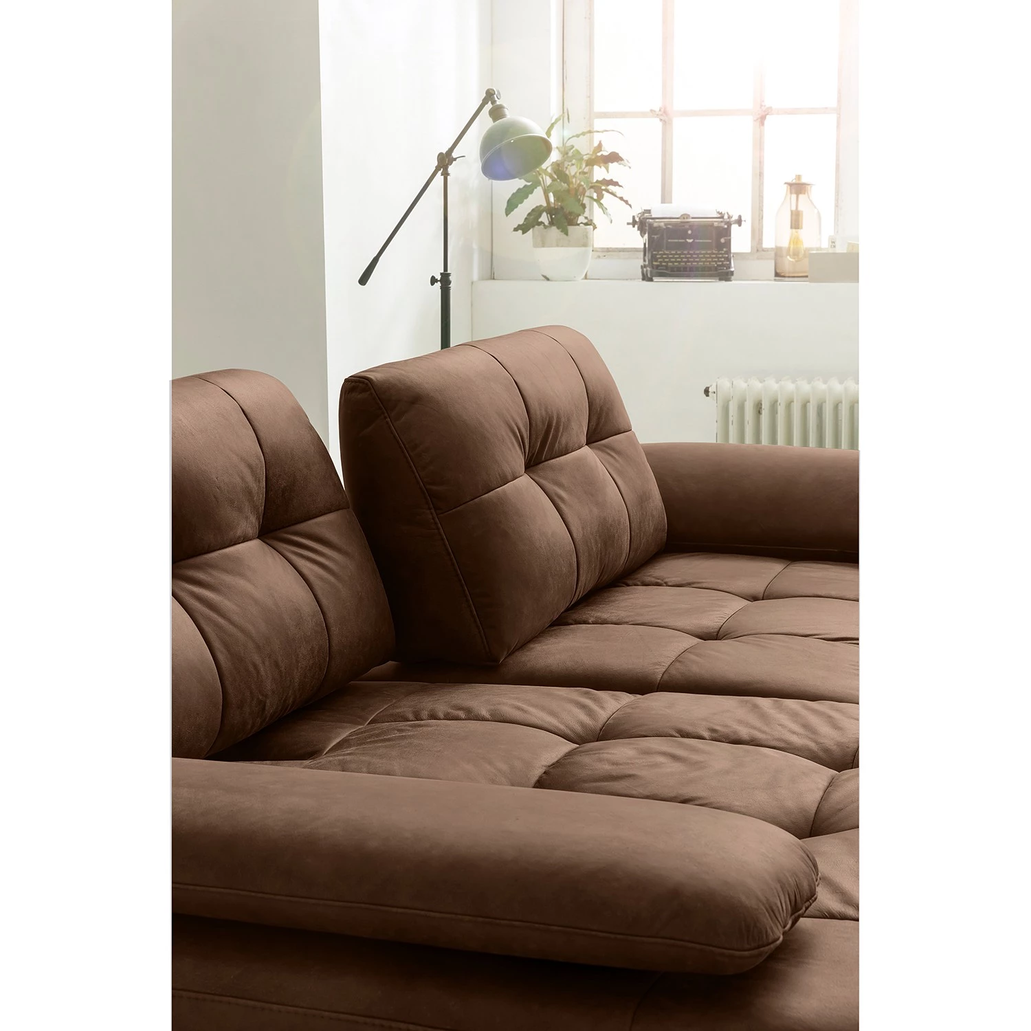 Fredriks Grand canapé Linville - Microfibre Torne: Marron - Avec appui-tête 11 Fredriks Grand canapé Linville - Microfibre Torne: Marron - Avec appui-tête – Image 9