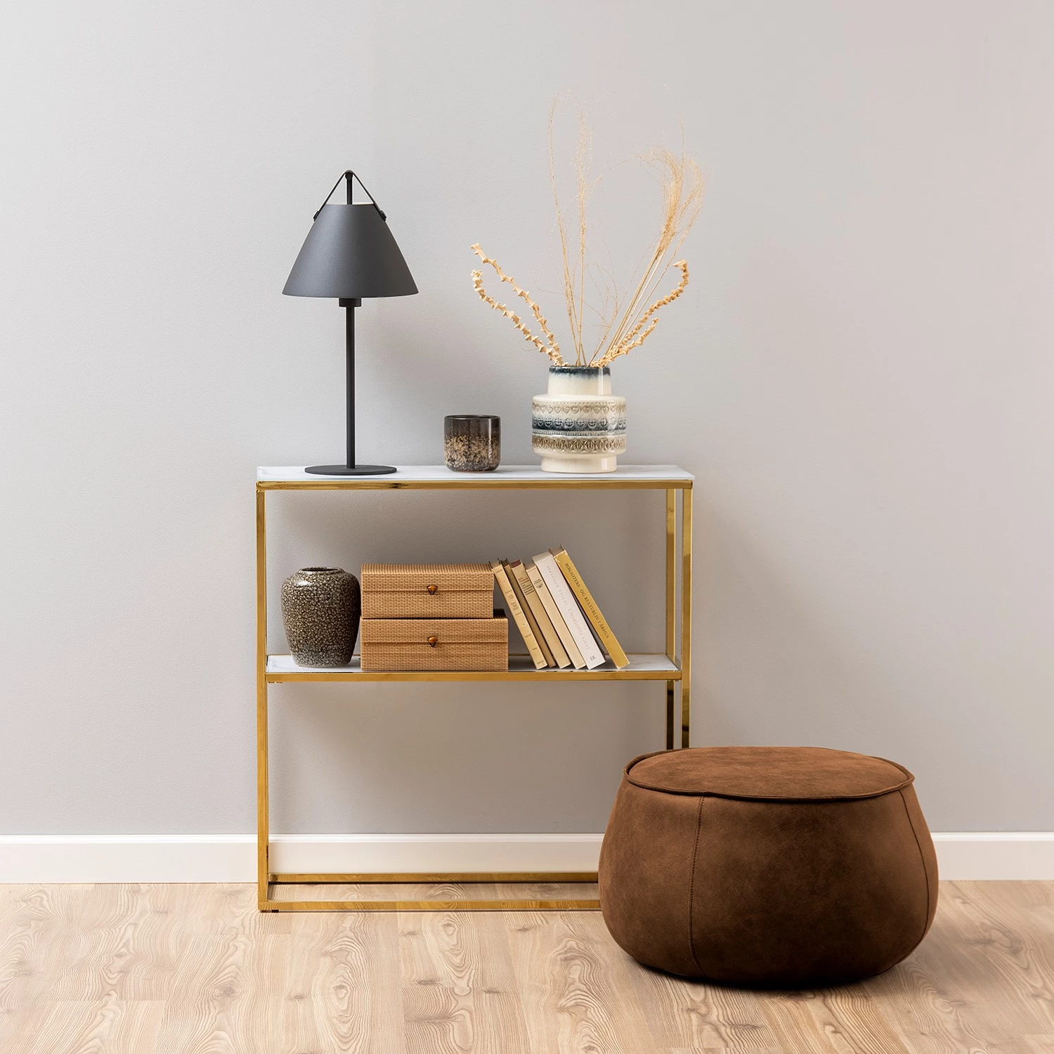 Fredriks Console Katori I - Verre / Métal - Imitation marbre blanc / Doré 4 Fredriks Console Katori I - Verre / Métal - Imitation marbre blanc / Doré – Image 2