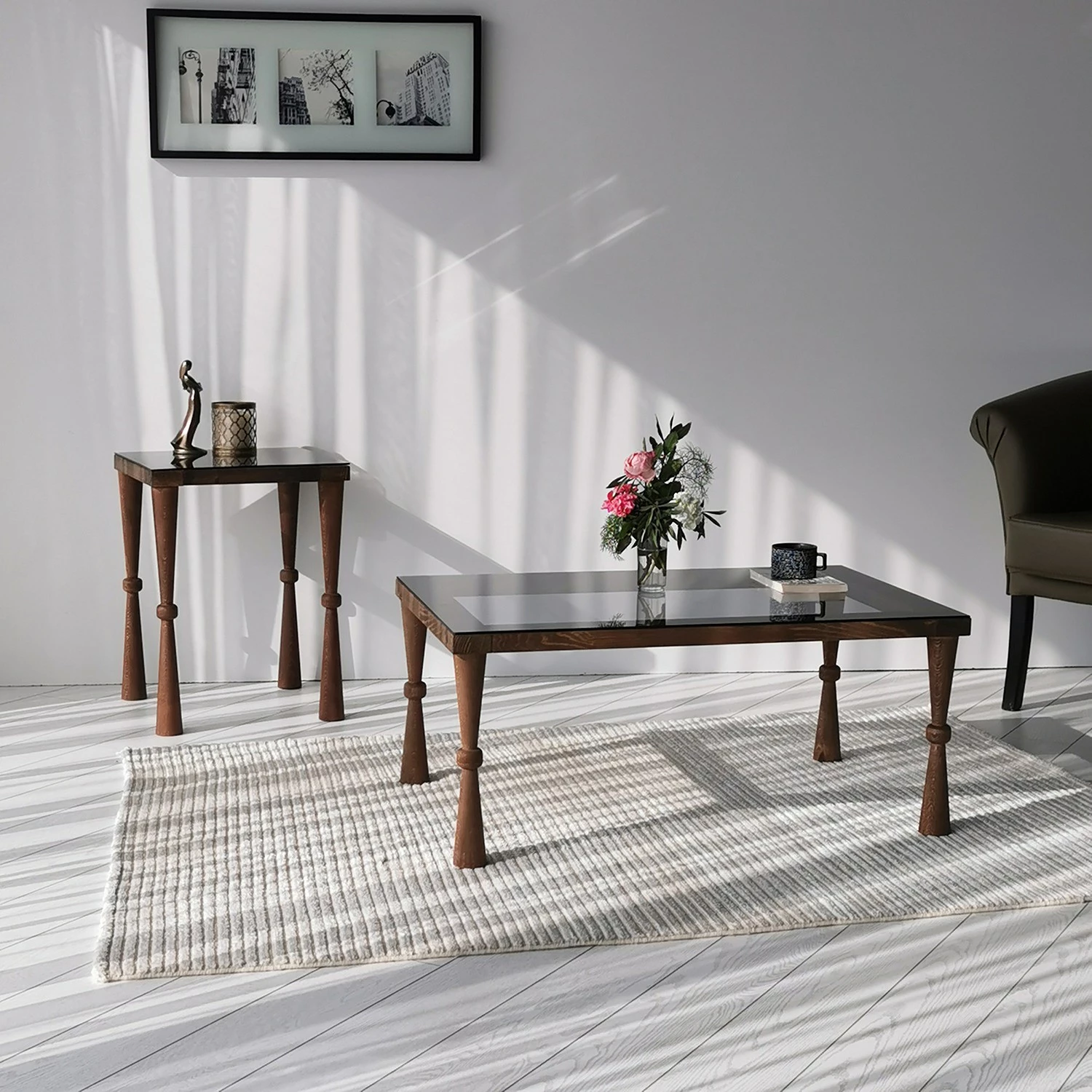 Ars Natura Table basse Donatella - Verre / Noyer massif - Noir fumé / Noyer clair 7 Ars Natura Table basse Donatella - Verre / Noyer massif - Noir fumé / Noyer clair – Image 5