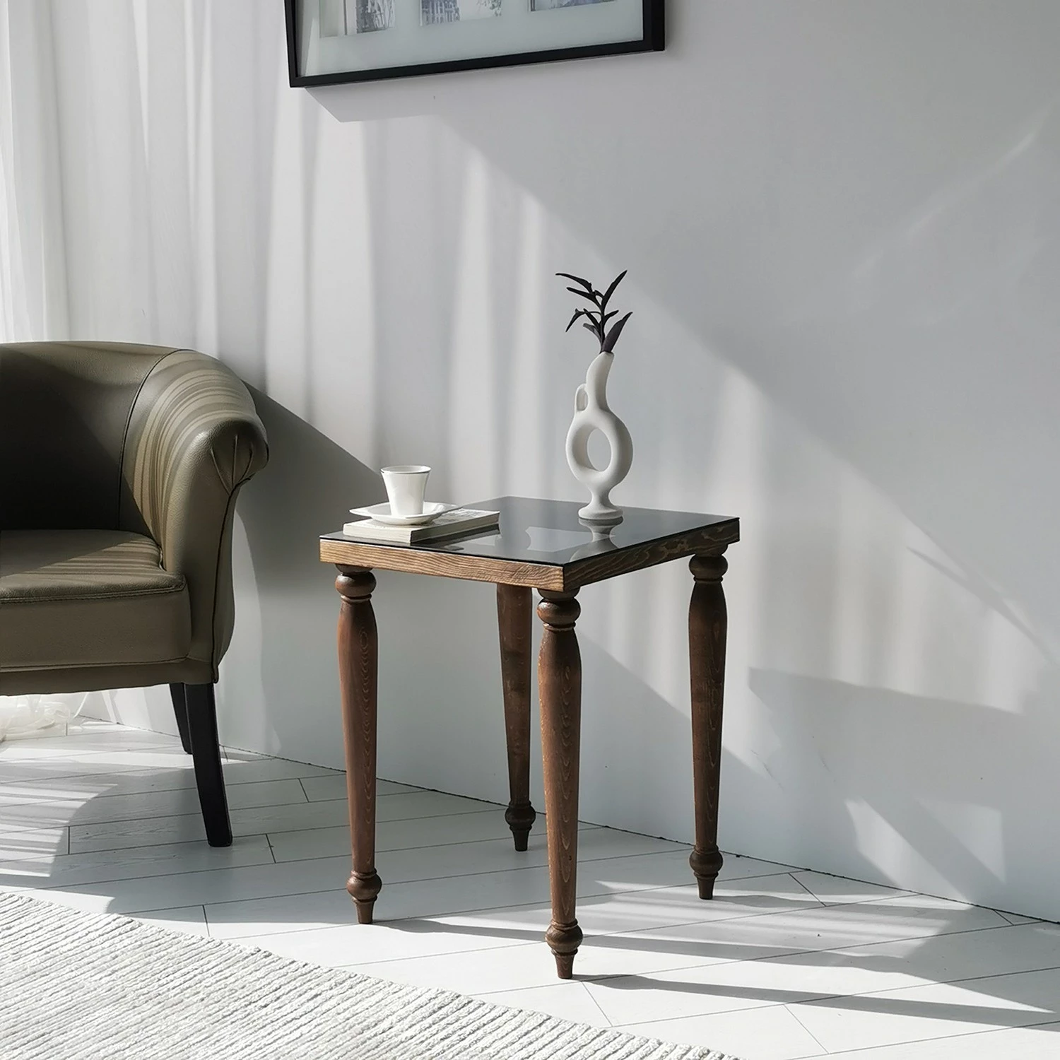 Ars Natura Bout de canapé Tating - Verre / Noyer massif - Noir fumé / Noyer 6 Ars Natura Bout de canapé Tating - Verre / Noyer massif - Noir fumé / Noyer – Image 4