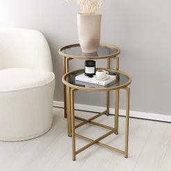 Loftscape Tables gigognes Guichen III (lot de 2) - Verre / Métal - Noir fumé / Doré 15 Loftscape Tables gigognes Guichen III (lot de 2) - Verre / Métal - Noir fumé / Doré -Meubles de salon Soldes 1000333734 220302 023 MOOD DETAILS P000000001000333734 mood