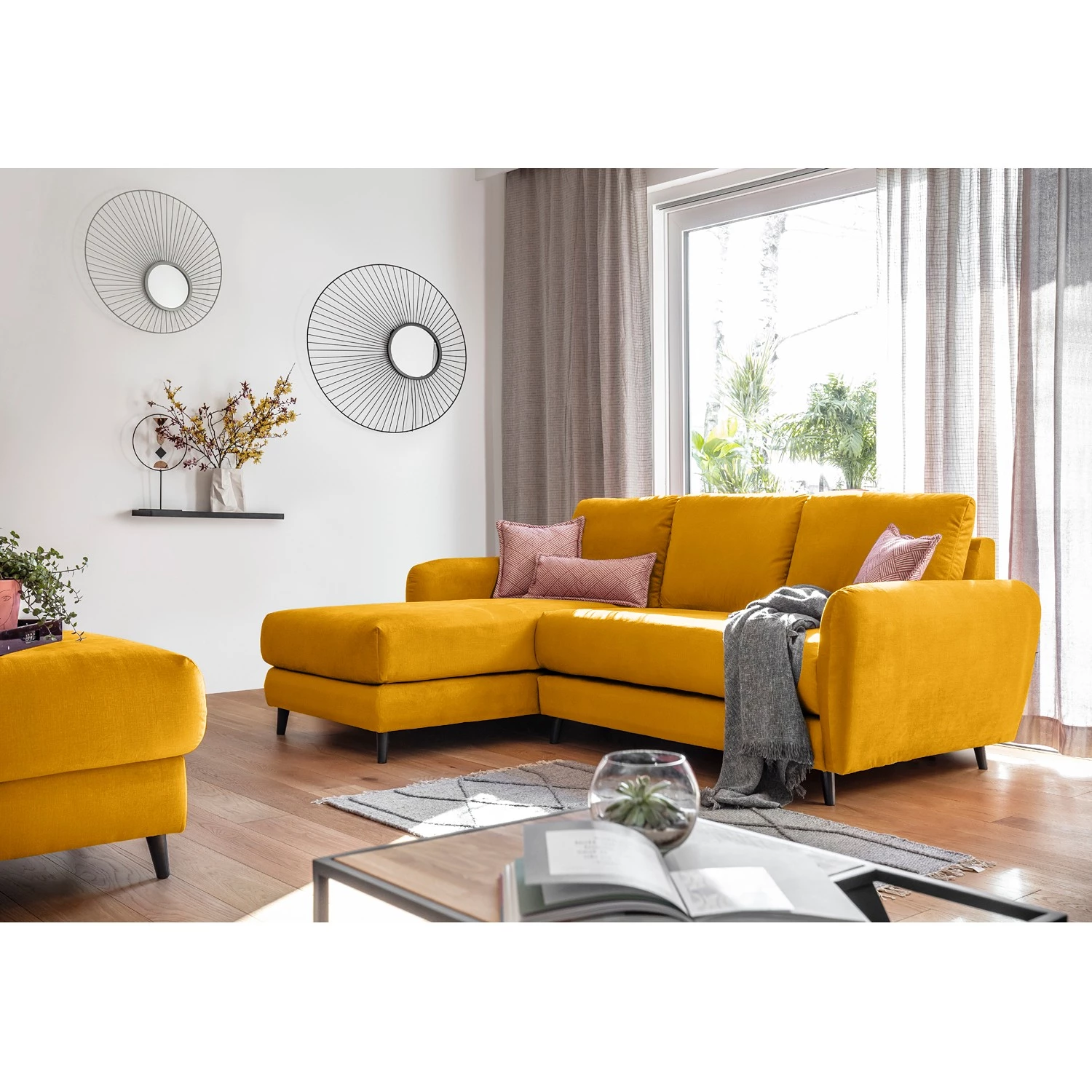 Loftscape Canapé d’angle Tatan - Microfibre Faria: Jaune - Méridienne courte à gauche (vue de face) - Sans repose-pieds 4 Loftscape Canapé d’angle Tatan - Microfibre Faria: Jaune - Méridienne courte à gauche (vue de face) - Sans repose-pieds – Image 2