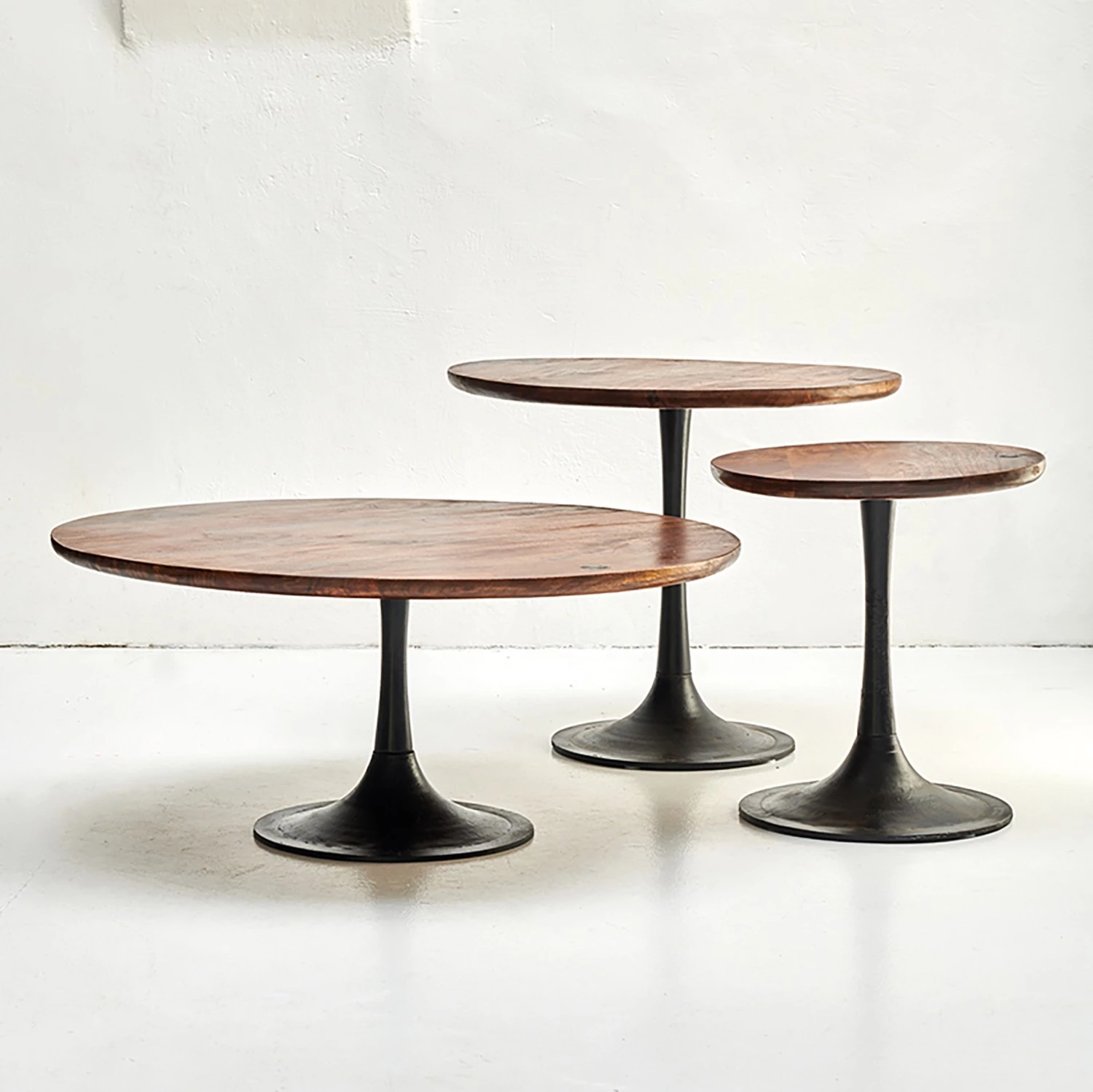 Tom Tailor Bout de canapé Montalbo II - Manguier massif / Fer - Manguier / Noir 6 Tom Tailor Bout de canapé Montalbo II - Manguier massif / Fer - Manguier / Noir – Image 4