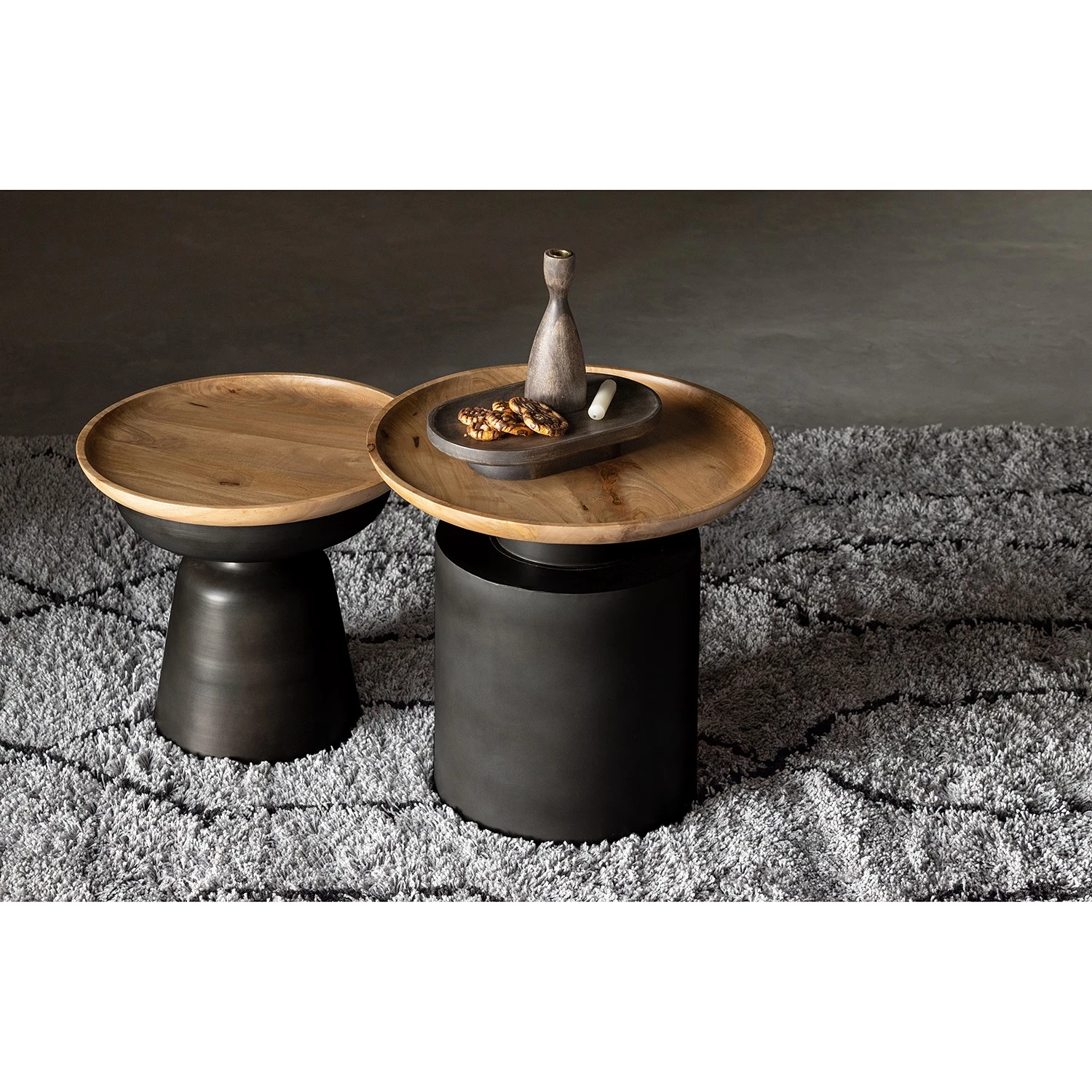 Red Living Bout de canapé Sethos I - Manguier massif / Métal - Manguier / Noir 4 Red Living Bout de canapé Sethos I - Manguier massif / Métal - Manguier / Noir – Image 2