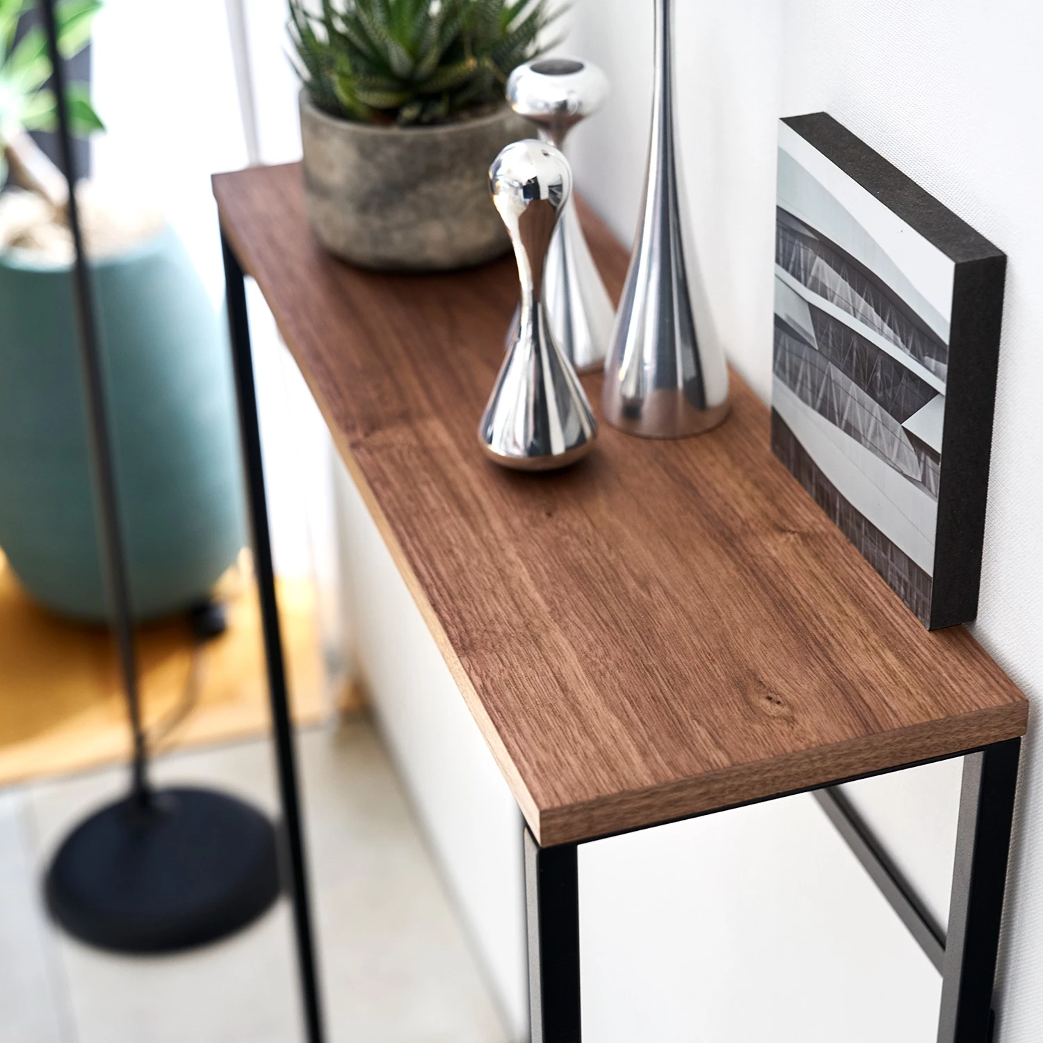 Yamazaki Console Tower - Frêne massif / Métal - Noir 6 Yamazaki Console Tower - Frêne massif / Métal - Noir – Image 4