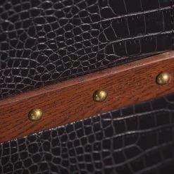 Butlers Valise bar HEMINGWAY - Cuir aniline / Frêne massif - Brun foncé 27 Butlers Valise bar HEMINGWAY - Cuir aniline / Frêne massif - Brun foncé -Meubles de salon Soldes 1000365699 220728 080 DETAILS P000000001000365699