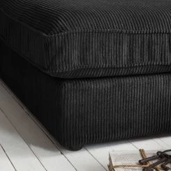 Naturoo Canapé d'angle Coolock - Noir - Méridienne longue à droite (vue de face) -Meubles de salon Soldes ecksofa coolock cord ottomane davorstehend rechts schwarz 5063996