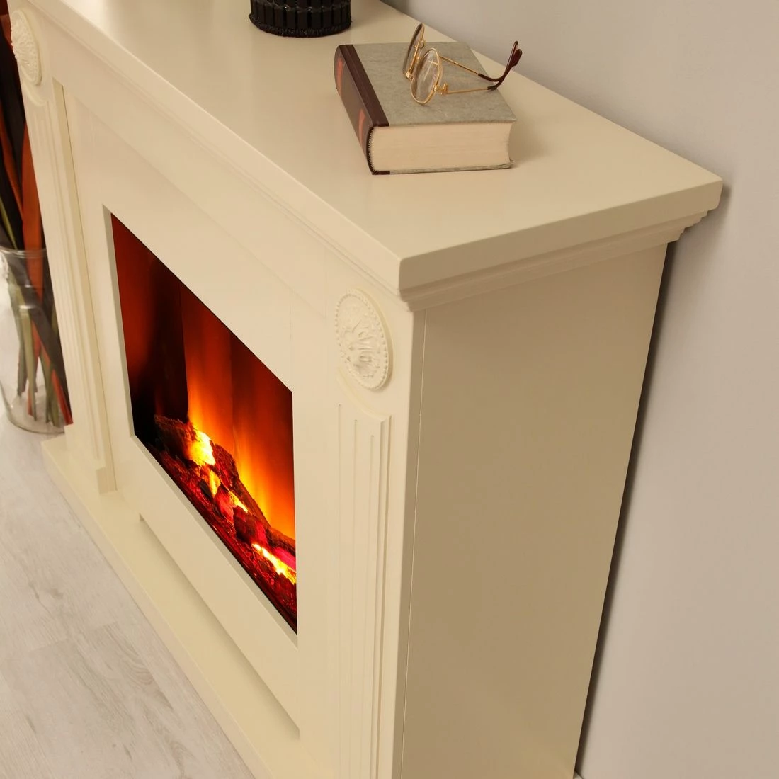 Montreux Cheminée électrique Ferla - Blanc crème 7 Montreux Cheminée électrique Ferla - Blanc crème – Image 5