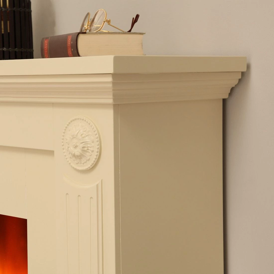 Montreux Cheminée électrique Ferla - Blanc crème 10 Montreux Cheminée électrique Ferla - Blanc crème – Image 8