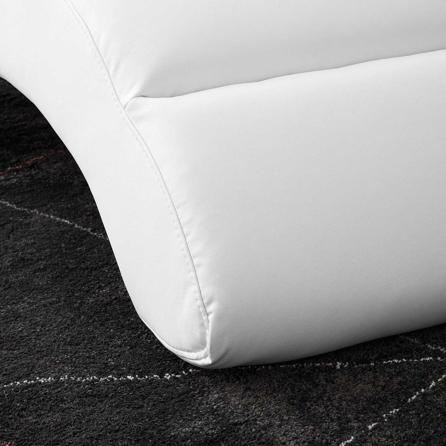 Fredriks Chaise longue de relaxation Califfo - Cuir synthétique 8 Fredriks Chaise longue de relaxation Califfo - Cuir synthétique – Image 6