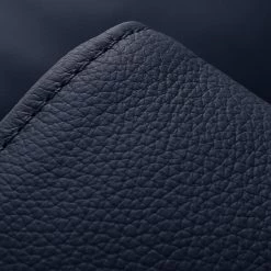 Chillout by Franz Fertig Canapé convertible Plaza - Bleu foncé - Largeur : 172 cm - Accoudoir réglable -Meubles de salon Soldes schlafsofa plaza echtleder dunkelblau 172 cm abklappbare armlehnen 1412798