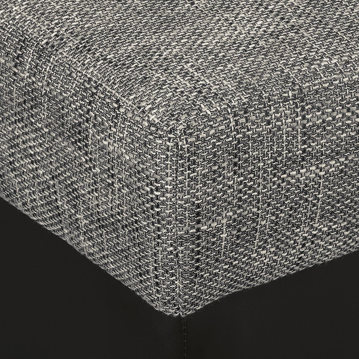 Roomscape Canapé panoramique Berrings - Convertible - Imitation cuir / Tissu structuré - Noir / Gris - Méridienne courte à gauche (vue de face) 25 Roomscape Canapé panoramique Berrings - Convertible - Imitation cuir / Tissu structuré - Noir / Gris - Méridienne courte à gauche (vue de face) – Image 23