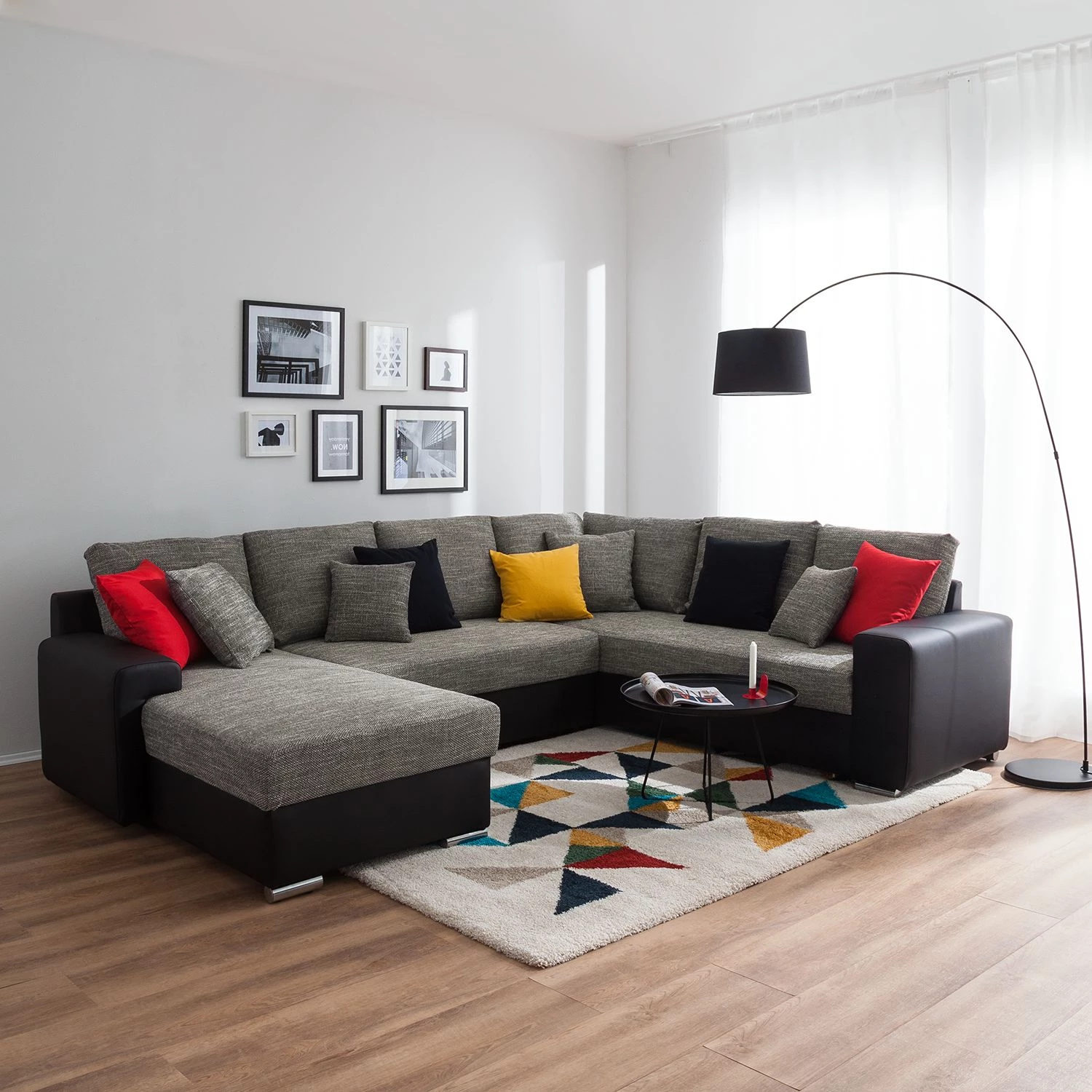 Roomscape Canapé panoramique Berrings - Convertible - Imitation cuir / Tissu structuré - Noir / Gris - Méridienne courte à gauche (vue de face) 5 Roomscape Canapé panoramique Berrings - Convertible - Imitation cuir / Tissu structuré - Noir / Gris - Méridienne courte à gauche (vue de face) – Image 3